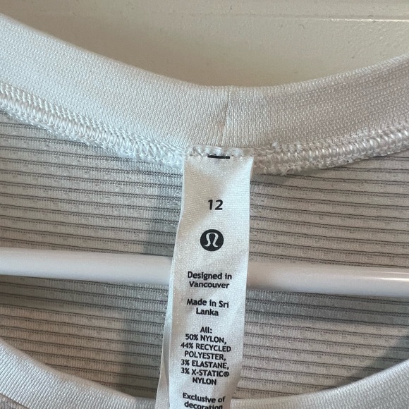 LuluLemon Scuba shirt! - Picture 4 of 4